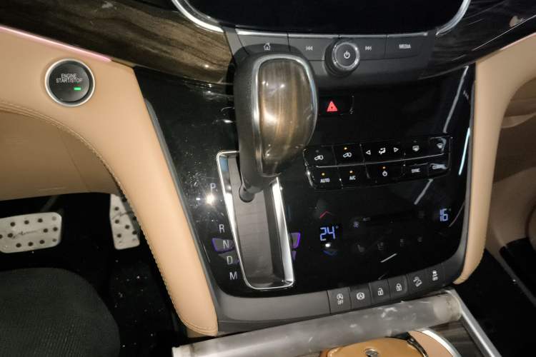 Used Buick GL8 2017 ES 28T Premium Version China V Standard
