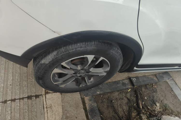 Used Geely Auto Vision X3 2019 Upgraded Model 1.5L Manual Elite Version