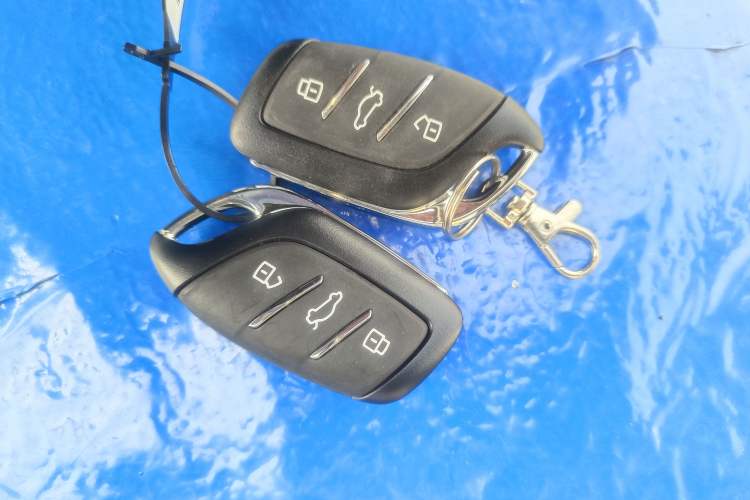 Used Roewe i5 2026 Model 1.5L CVT Luxury Edition
