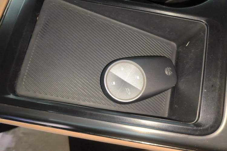 Used Nio ES8 2020 415 km Range 6-Seater Version
