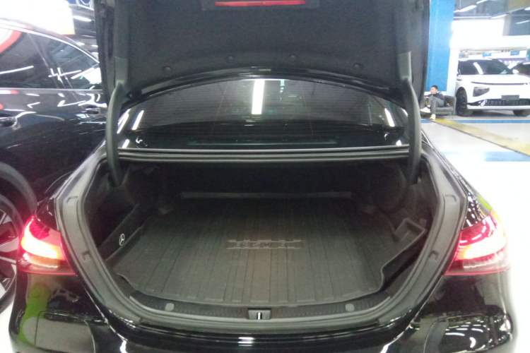 Used Mercedes-Benz E-Class New Energy 2023 E 350 e L Plug-in Hybrid Sports Sedan