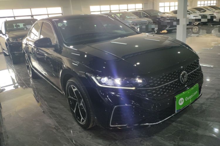 Used Volkswagen Passat 2024 330TSI Starry Elite Edition
