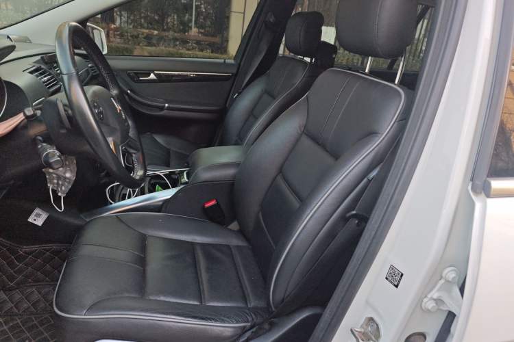 Used Mercedes-Benz R-Class 2015 R 320 4MATIC Luxury Model
