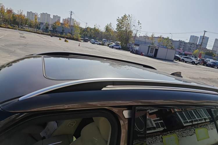 Used Zotye T700 2017 1.8T Dual-Clutch Prestige Model
