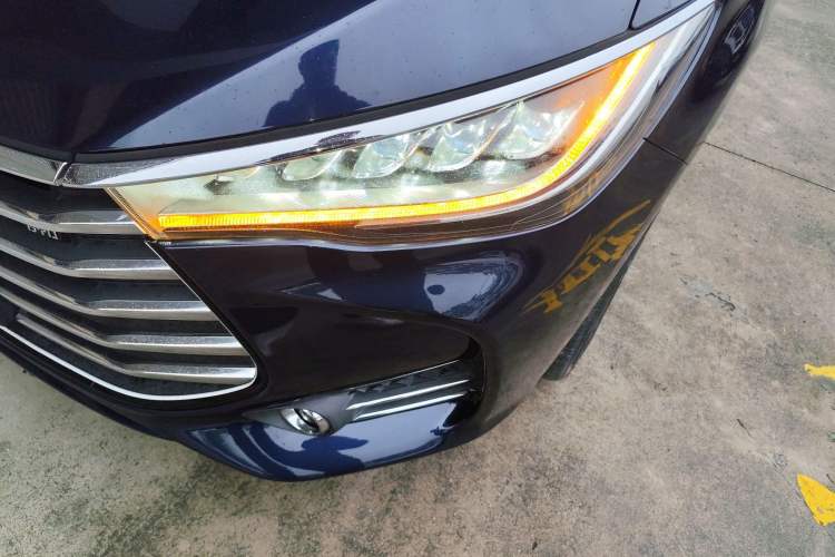 Used BYD Song MAX 2018 1.5T Manual Smart Connect Luxury 6-Seater
