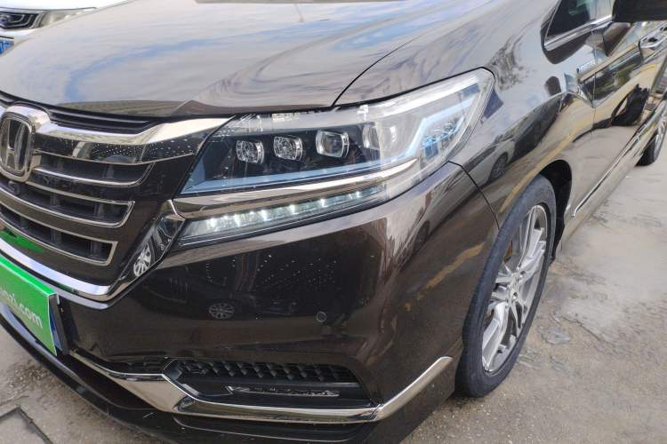 Used Honda Elysion 2019 2.0L Hybrid Supreme Edition
