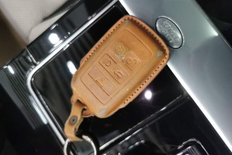 Used Land Rover Range Rover Velar 2021 P250 Sparkling Black Limited Edition