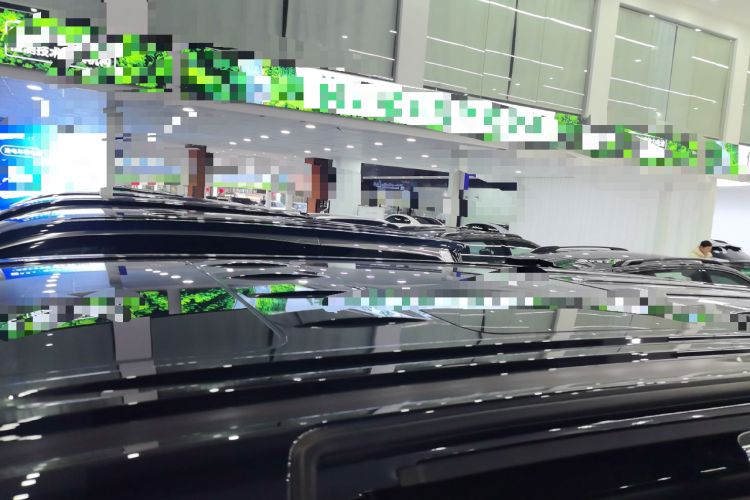 Used VOYAH Dream 2025 PHEV Four-Wheel-Drive Flagship Kunpeng Edition