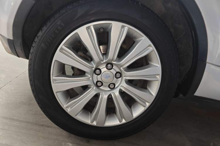 Used Land Rover Range Rover Evoque 2015 2.0T Five-Door Zhiyao Edition
