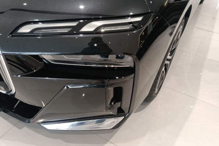 Used BMW 7 Series 2023 735Li M Sport Package