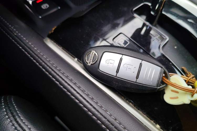 Used Nissan X-Trail 2019 2.0L CVT Smart Connect Comfort Edition 2WD