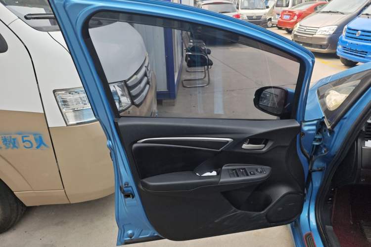 Used Honda Fit 2018 1.5L CVT Trendy Run+ Edition

