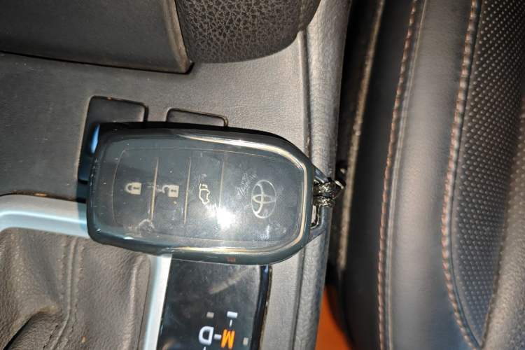 Used Toyota Highlander 2021 2.0T Four-Wheel Drive Prestige Version 7 Seats
