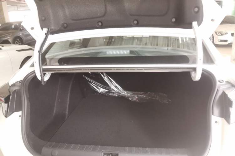 Used Dongfeng Aeolus Yixuan 2021 230T Automatic Chasing Shadow Edition