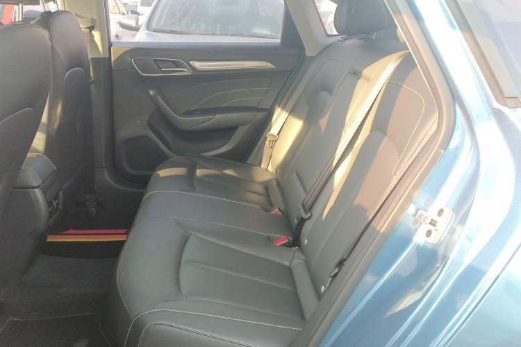 Used Roewe i6 2020 PLUS 1.6L CVT 4G Connected Glory Flagship Edition