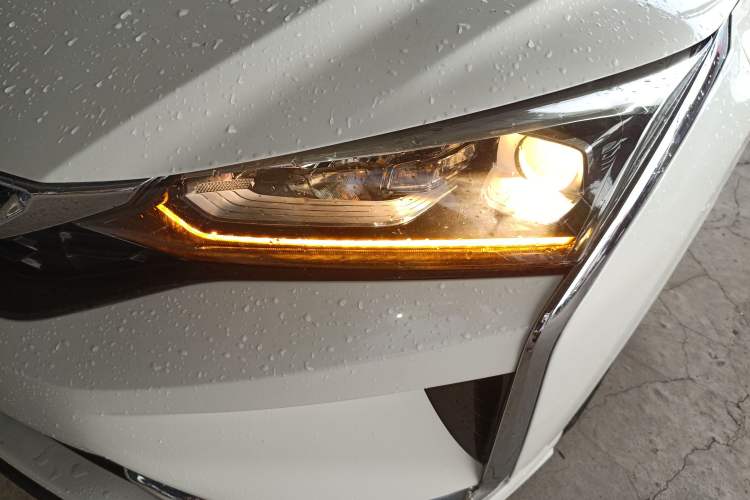 Used Dongfeng Aeolus Yixuan 2021 230T Automatic Glory Edition
