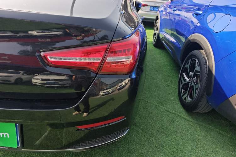 Used Hongqi H5 2018 30TD Smart Connect Dynamic Edition
