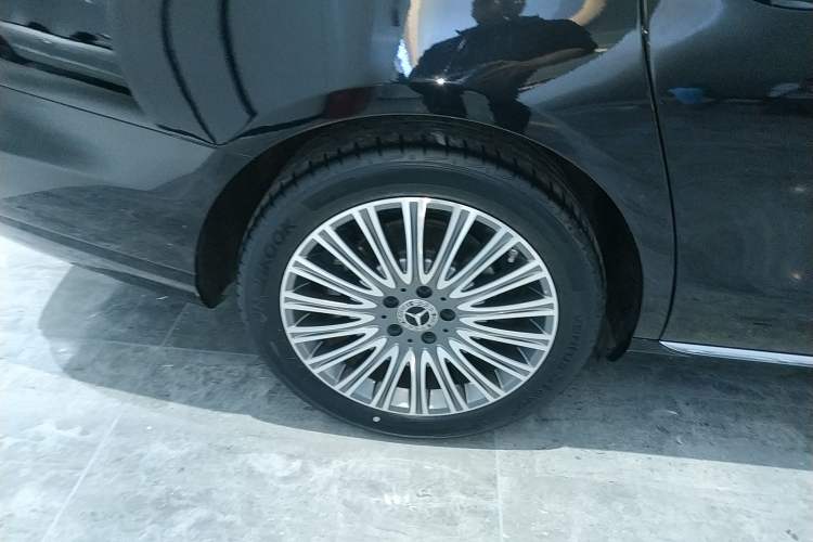 Used Mercedes-Benz E-Class 2023 E 300 L Stylish Model
