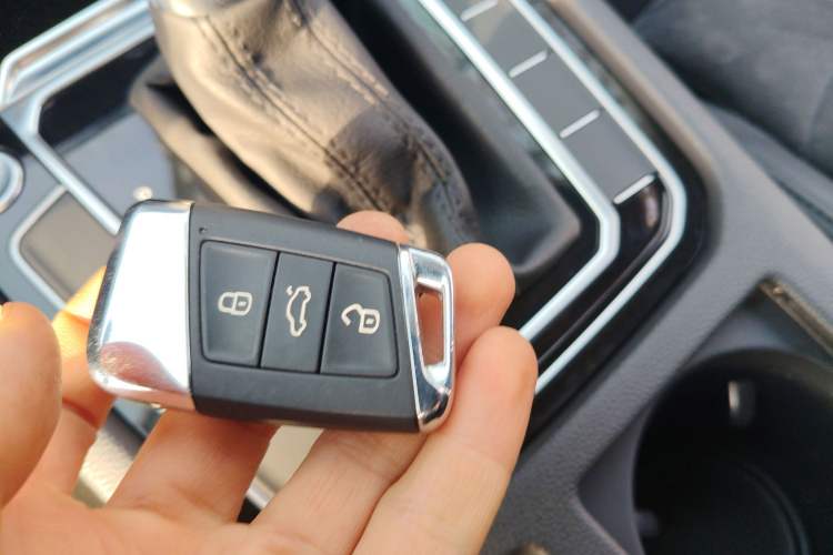 Used Volkswagen Magotan 2017 330TSI DSG Luxury Model
