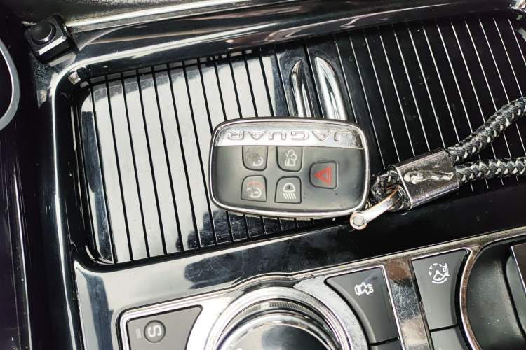 Used Jaguar XJ 2016 XJL 3.0 SC Two-Wheel-Drive Elegant Business Edition
