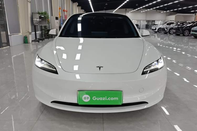 Used Tesla Model 3 2023 Rear-Wheel-Drive Version
