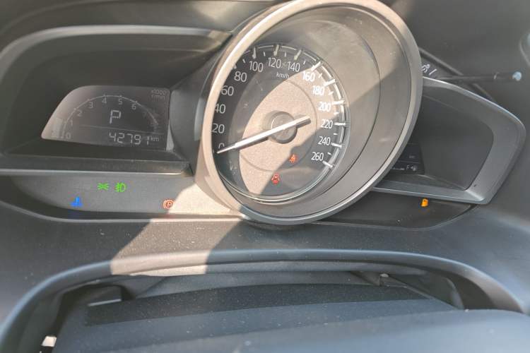 Used Mazda Mazda 3 Axela 2019 Cloud-Controlled Sedan 1.5L Automatic Luxury Model China VI Standard
