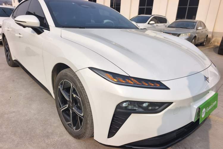 Used  eπ007 2024 Pure Electric 530 Air Edition
