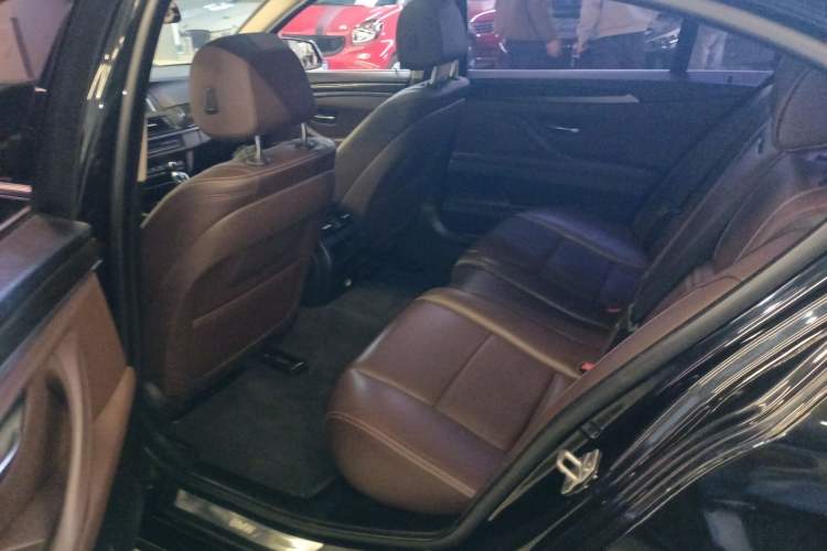 Used BMW 5 Series 2014 525Li Luxury Design Package
