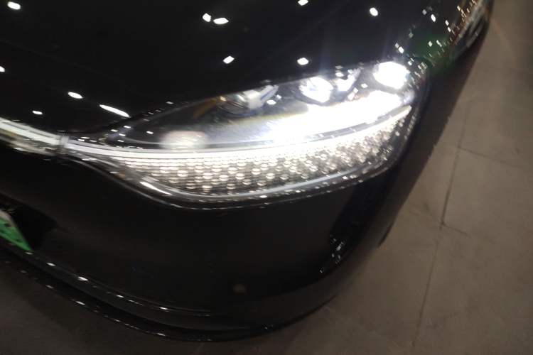 Used Hima AITO M9 2024 Range-Extended Ultra Version 52 kWh 5-Seater Model
