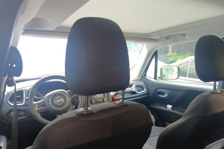 Used  Renegade 2017 180T Automatic High-Energy Version
