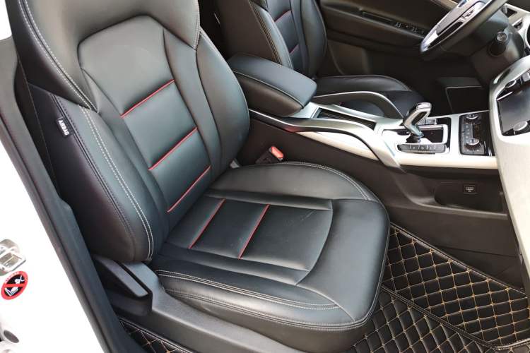 Used Geely Auto Emgrand X7 Sport 2020 1.8TD DCT Two-Wheel Drive Smart Connect 4G-Enabled Version