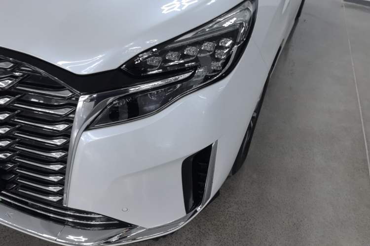 Used Buick GL8 2023 ES Lu Zun Deluxe Model
