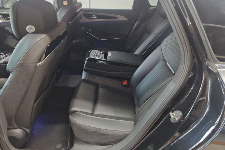 Used Hongqi H9 2020 2.0T Smart Connect Flagship Edition
