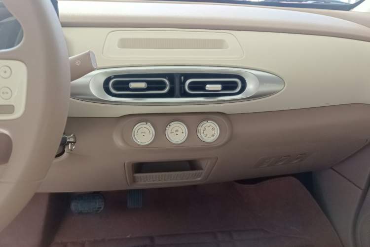 Used Wuling Hongguang MINIEV 2025 Four-Door Version Advanced Edition
