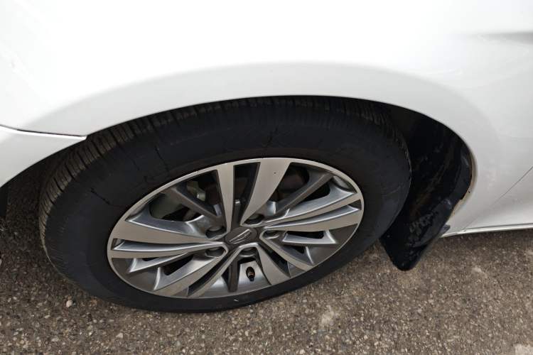 Used Geely Auto Emgrand 2018 1.5L CVT Upward Connect Edition
