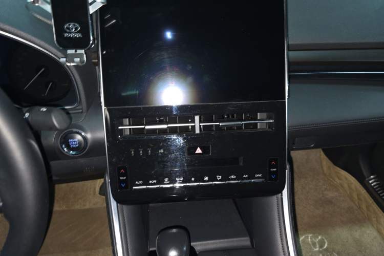 Used Toyota Avalon 2023 2.5L Luxury Edition
