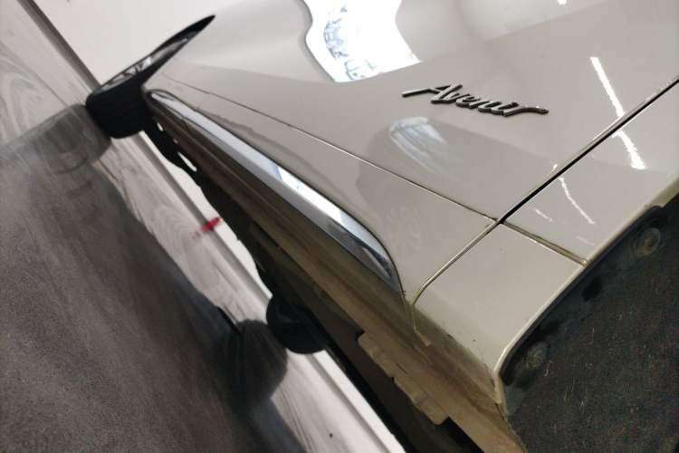 Used Buick Century 2023 2.0T Six-Seater Yinshi Edition
