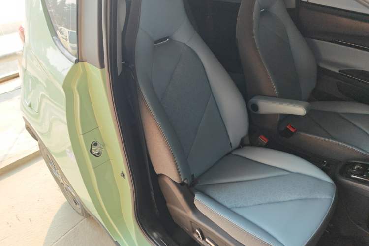 Used Chery Little Ant 2022 Sweet Pink Edition Half-Sugar Version Lithium Iron Phosphate 30 kW 301 km