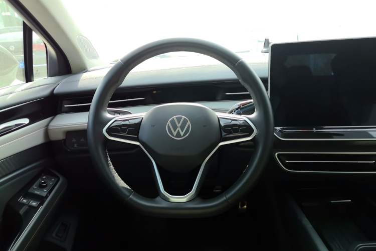 Used Volkswagen ID.7 VIZZION 2024 AIR model
