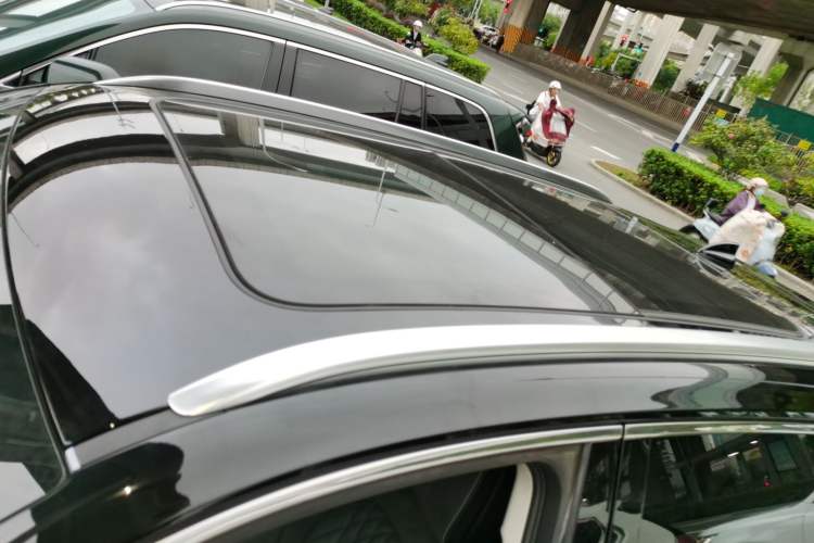 Used Hongqi HS5 2022 Revised Version 2.0T Smart Connect Flagship Edition
