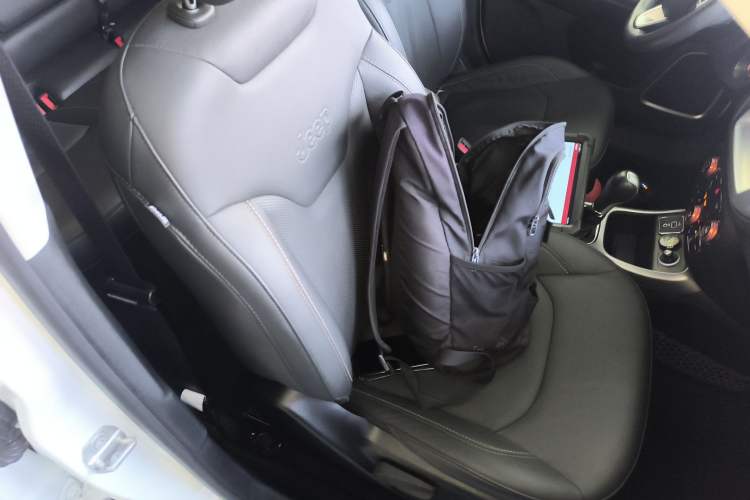 Used  Compass 2017 200T Automatic Family Edition
