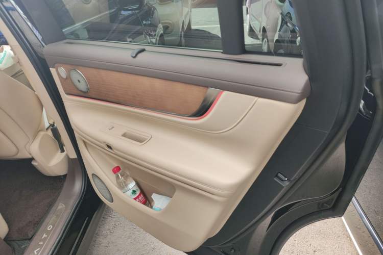 Used Hima AITO M9 2024 All-Electric Ultra Version 100 kWh 5-Seater Model
