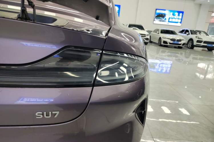 Used  SU7 2024 Rear-Drive Ultra-Long Range Advanced Pro-Level Intelligent Driving Version