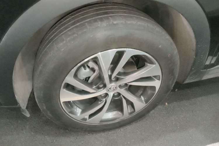 Used Buick Envision 2023 Encore S 552T Two-Wheel Drive Luxury Model
