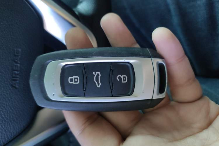 Used Geely Auto Emgrand GL 2017 1.8L DCT Elite Model
