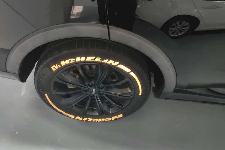 Used Wey VV6 2021 2.0T Two-Wheel Drive Smart Plus
