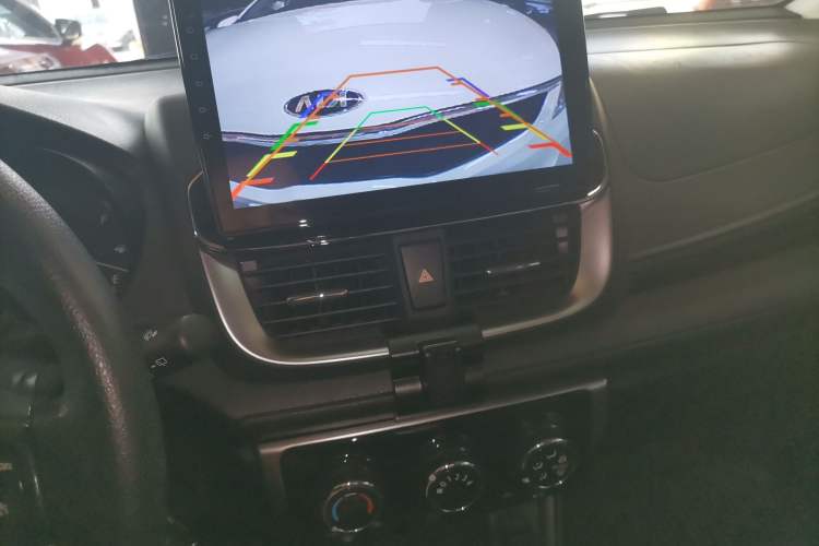 Used Toyota YARiS L 2021 X-Trail 1.5L CVT Luxury Edition
