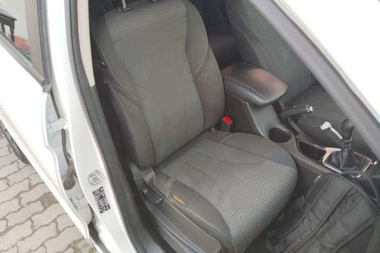 Used Baojun 730 2021 1.5L Manual Fashion Version 7 Seats
