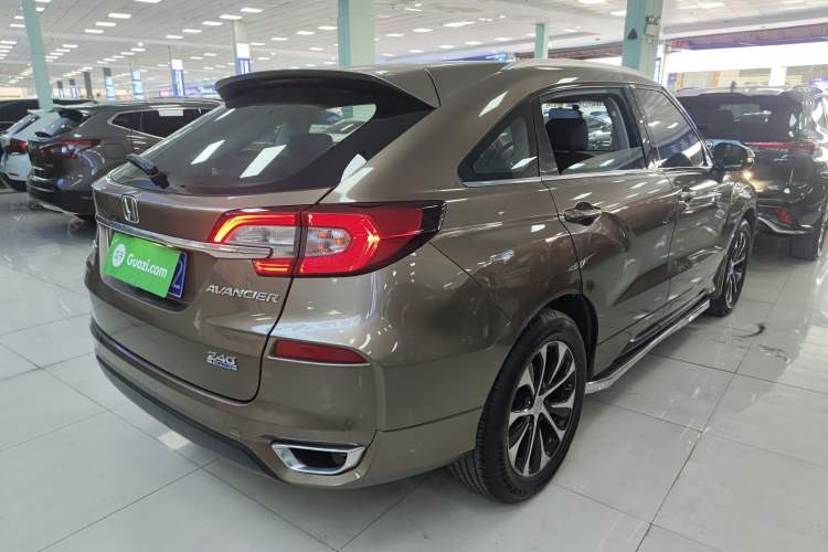 Used Honda Avancier 2017 240TURBO Two-Wheel Drive Comfort Version