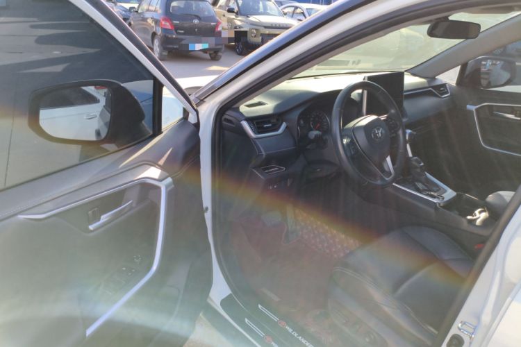 Used Toyota Wildlander 2022 2.0L CVT Four-Wheel Drive Luxury Edition
